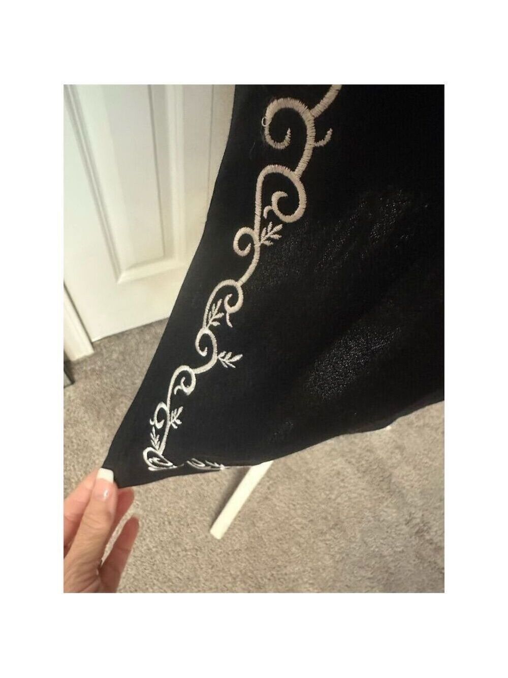 Chad's Place Vintage Black Embroidered Sleeveless Dress Size 16 - Picture 4 of 9